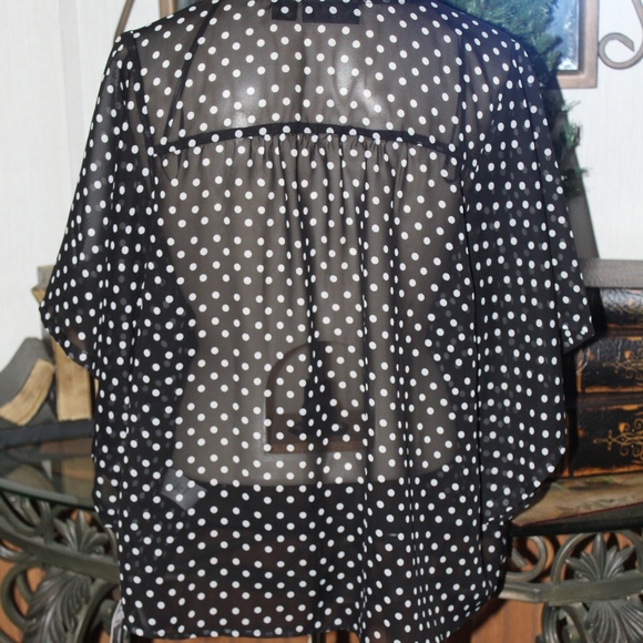 a Tops - ⭐️FINAL SALE ITEM⭐️Black with White Dotted Summer Jacket